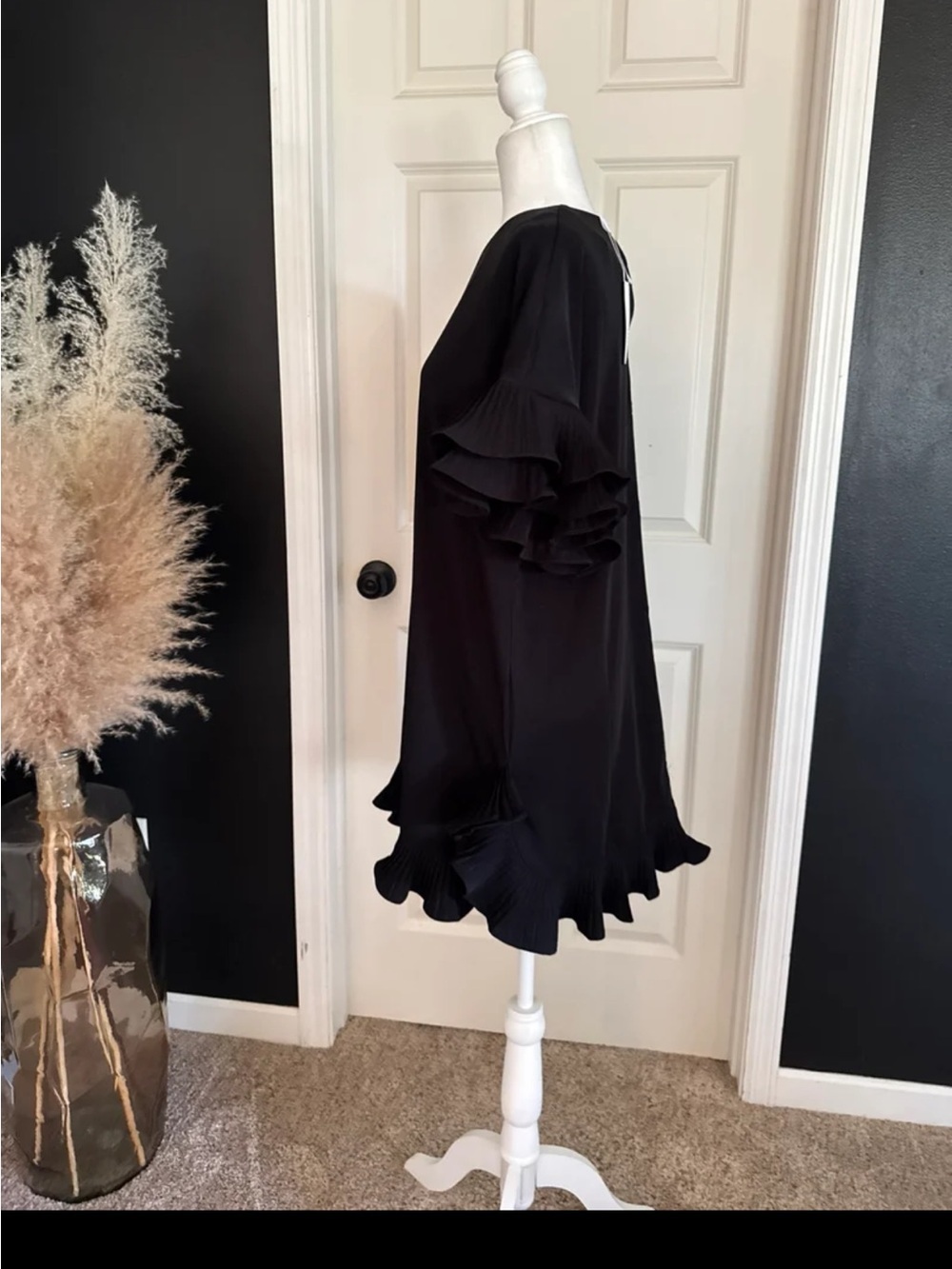 NWT Glam Ruffled Elbow Sleeve Dress size Medium - Picture 8 of 12